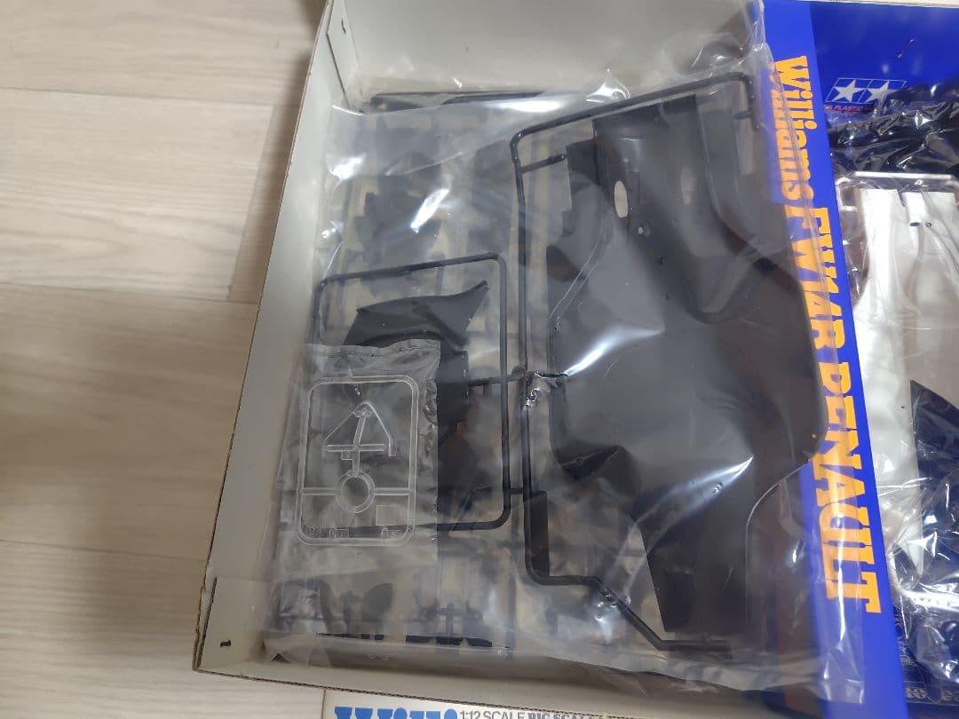 タミヤ　1/12 　プラモデル　ウィリアムズ　FW14B ルノー プラモデル