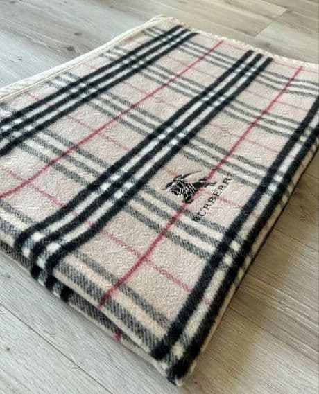 ♥ BURBERRY　毛布　140×200　バーバリー　ウール　タオルケット