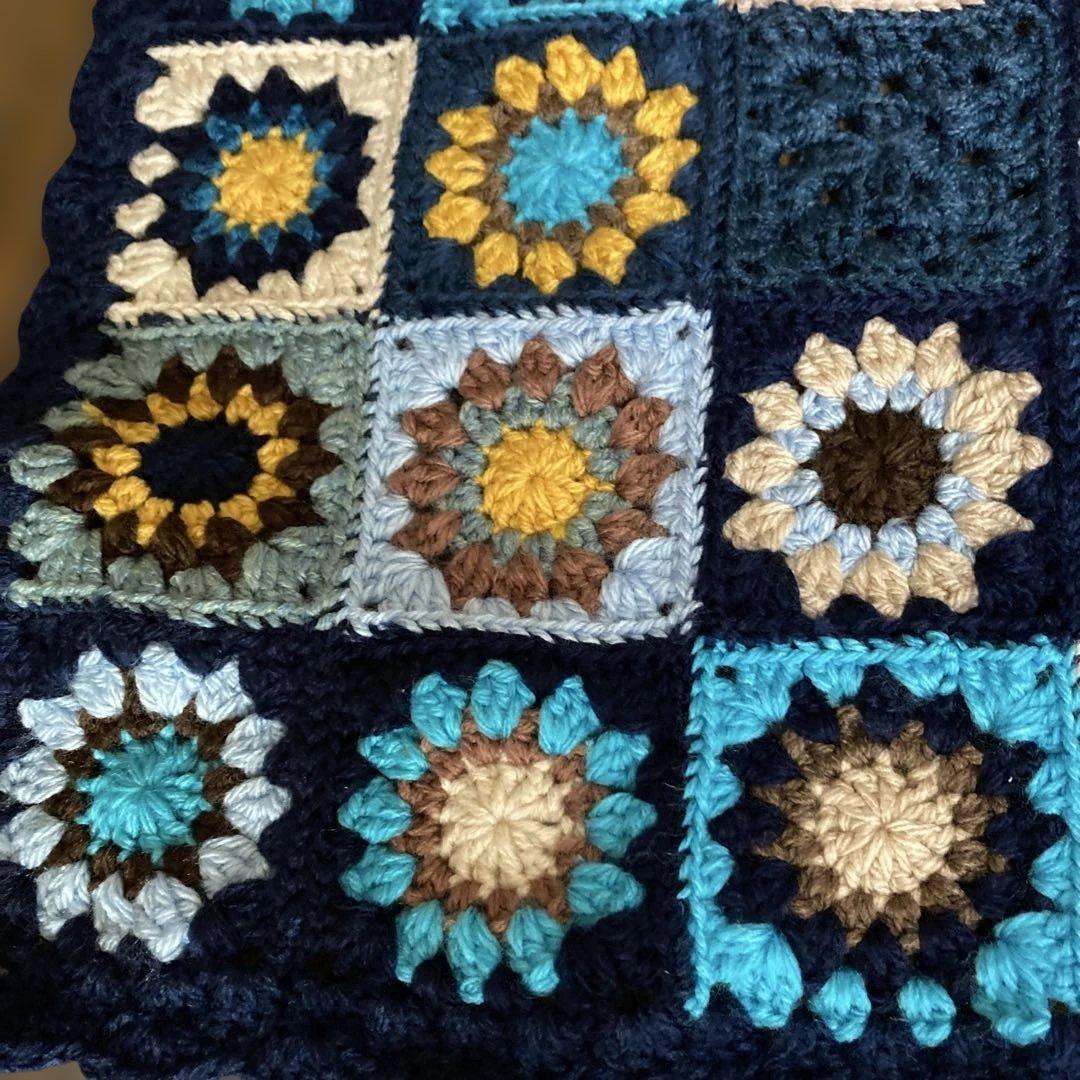 ハンドメイド♡♡モチーフ編みグラニースクエア編みブランケット♡♡♡♡