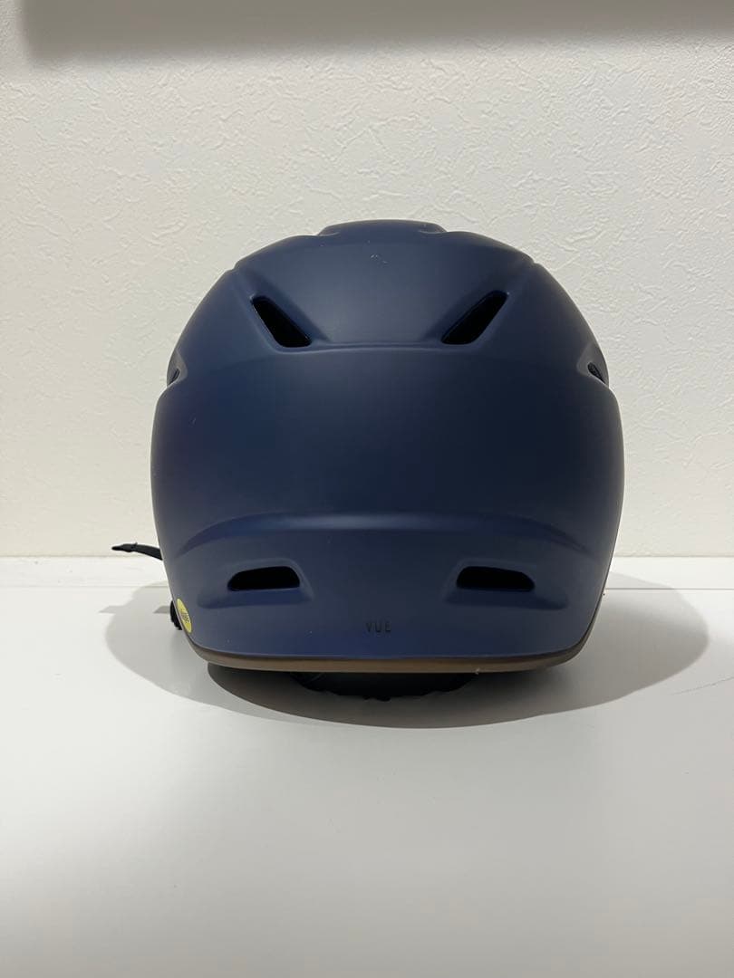 GIRO VUE MIPS バイザー付ヘルメット　一体型