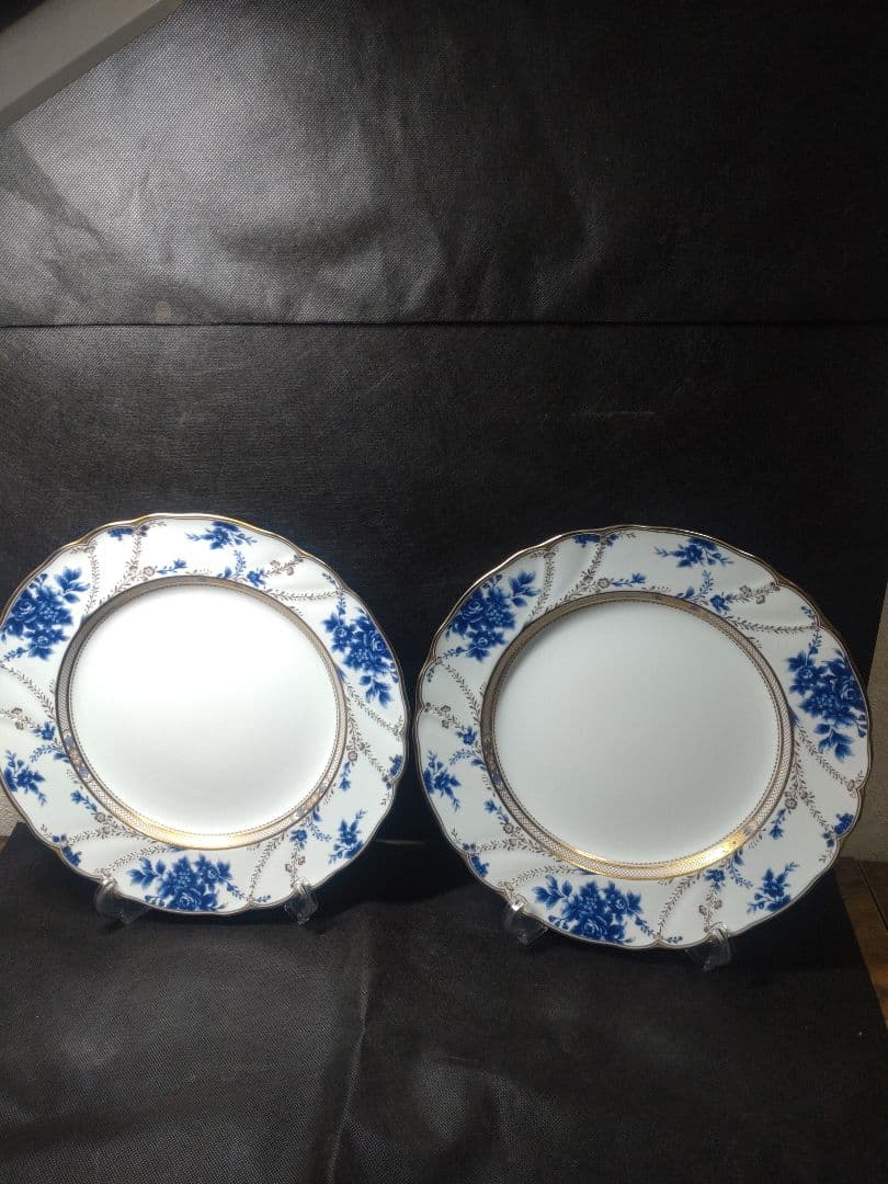 ノリタケ　アンティクウィティ　ディナー皿