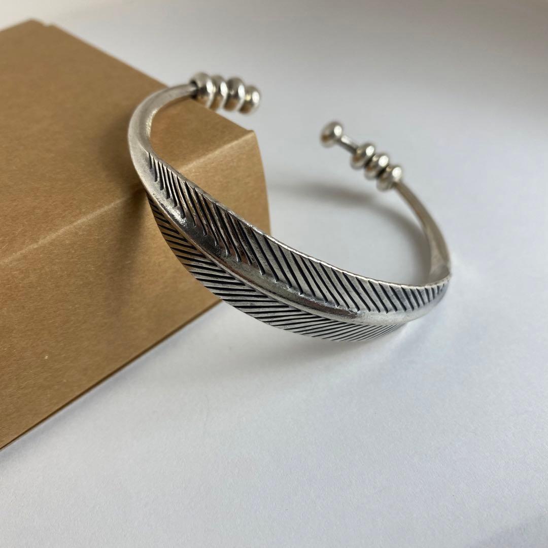 カレンシルバー　フェザー　バングル　ブレスレット　布袋付　ハンドメイド 925