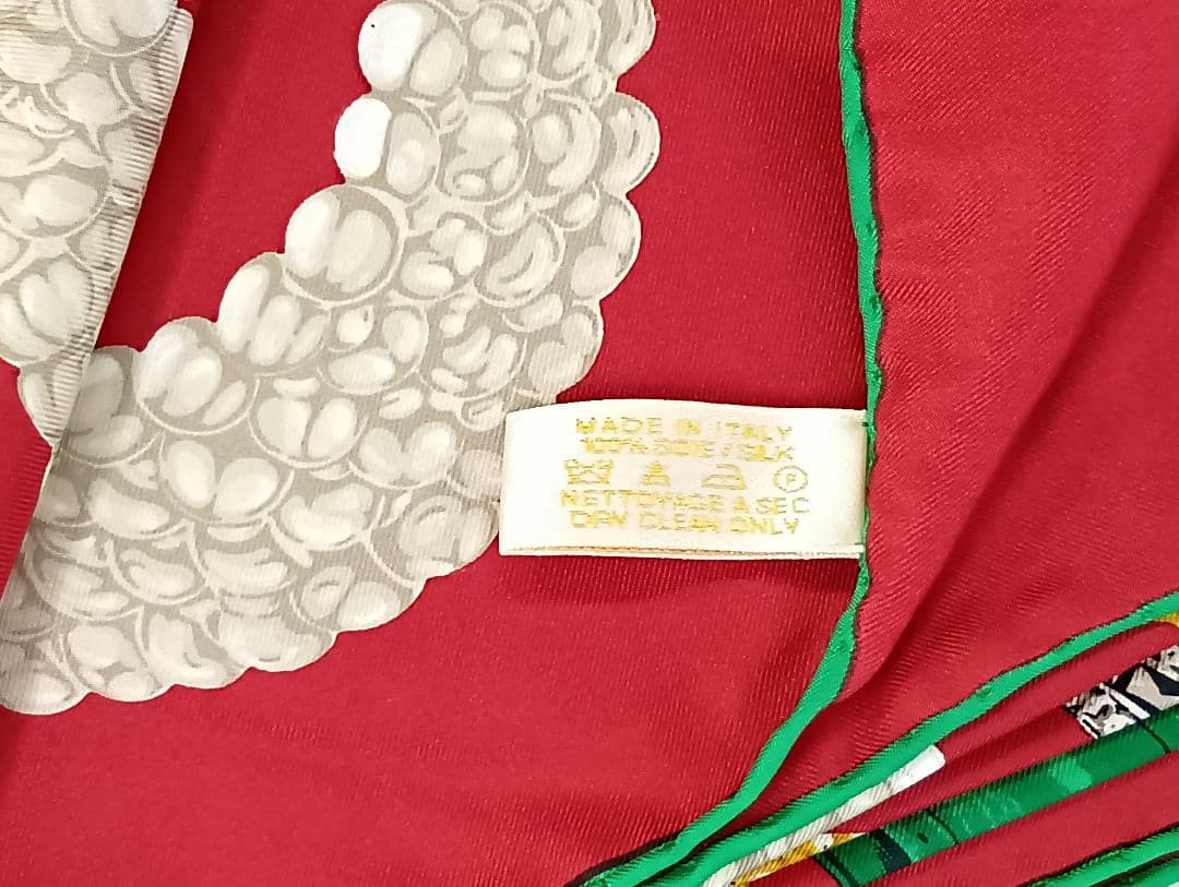 502 Cartier カルティエ 時計 シルク スカーフ　箱付き