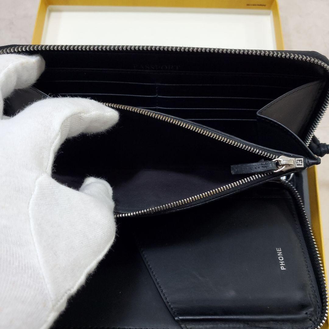 2024 FENDI 長財布 CONTINENTAL ZIP AROUND