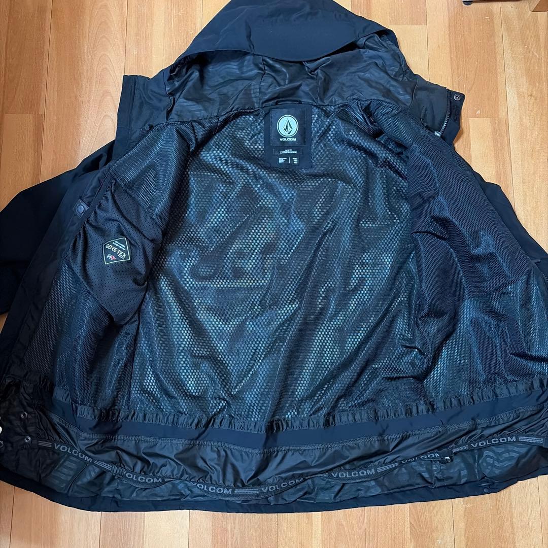 VOLCOM L GORE-TEX 黒JACKET カーキPANTセット