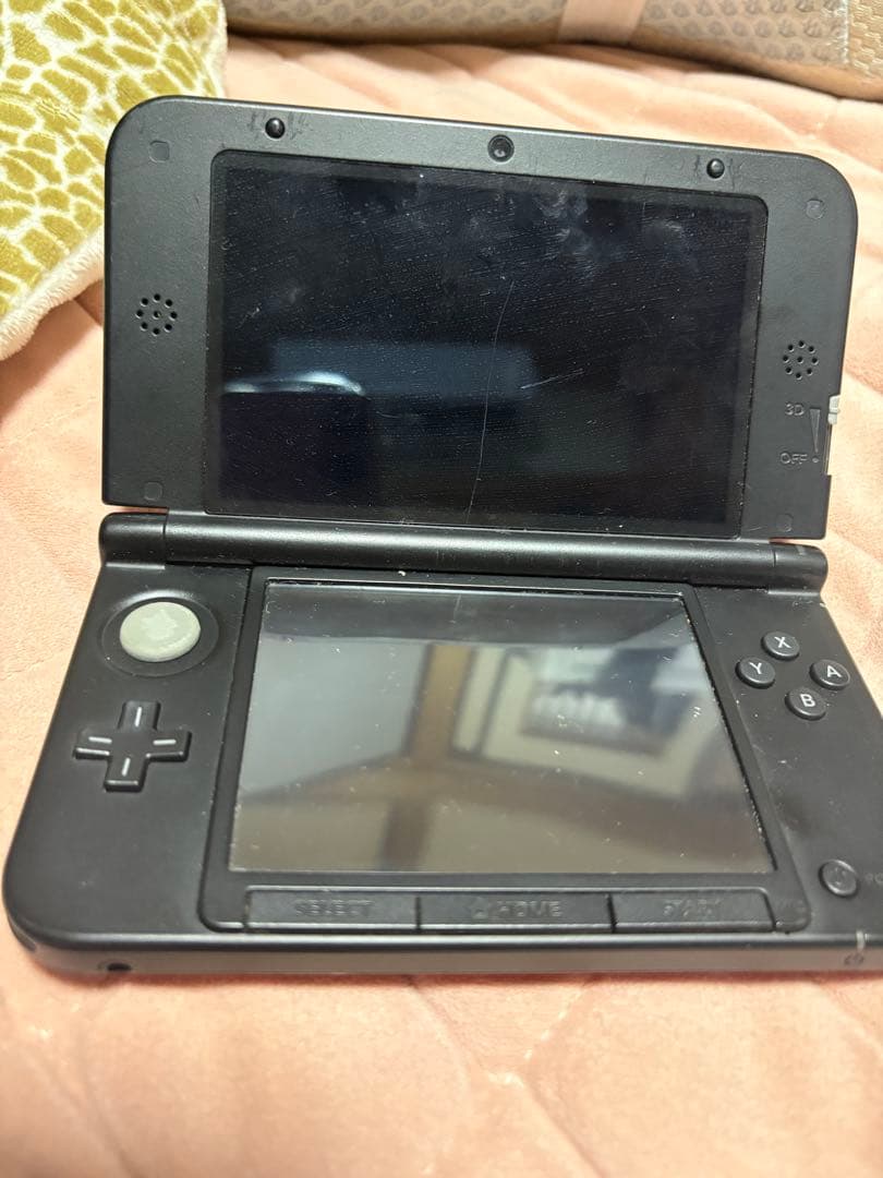 ク*ス様 ニンテンドー3DS LL　レッドブラック