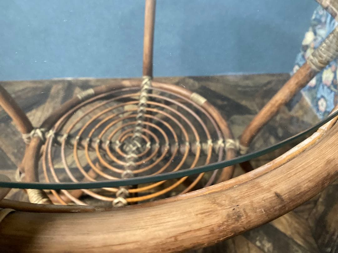 ラタン ガラステーブル 昭和レトロ 当時物 籐 インテリア アンティーク 丸