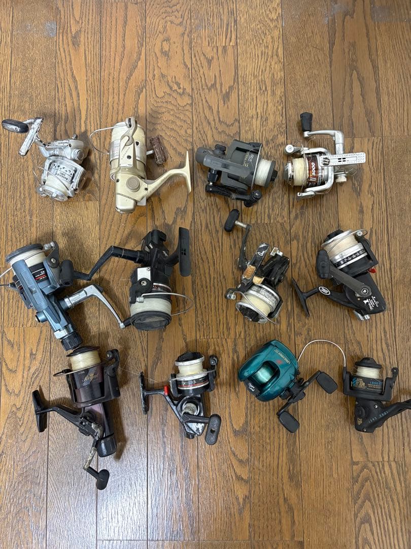 スピニングリール 12個セット