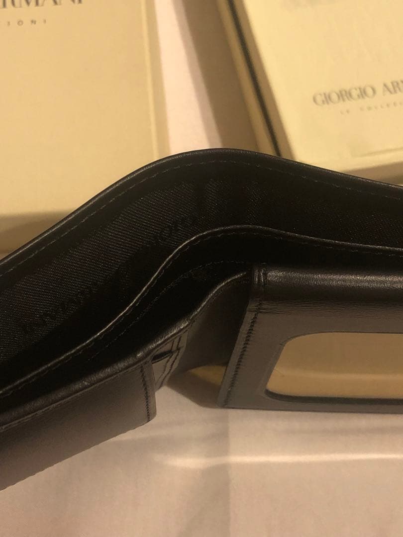 美品　Giorgio Armani 二つ折り財布 黒 箱付き