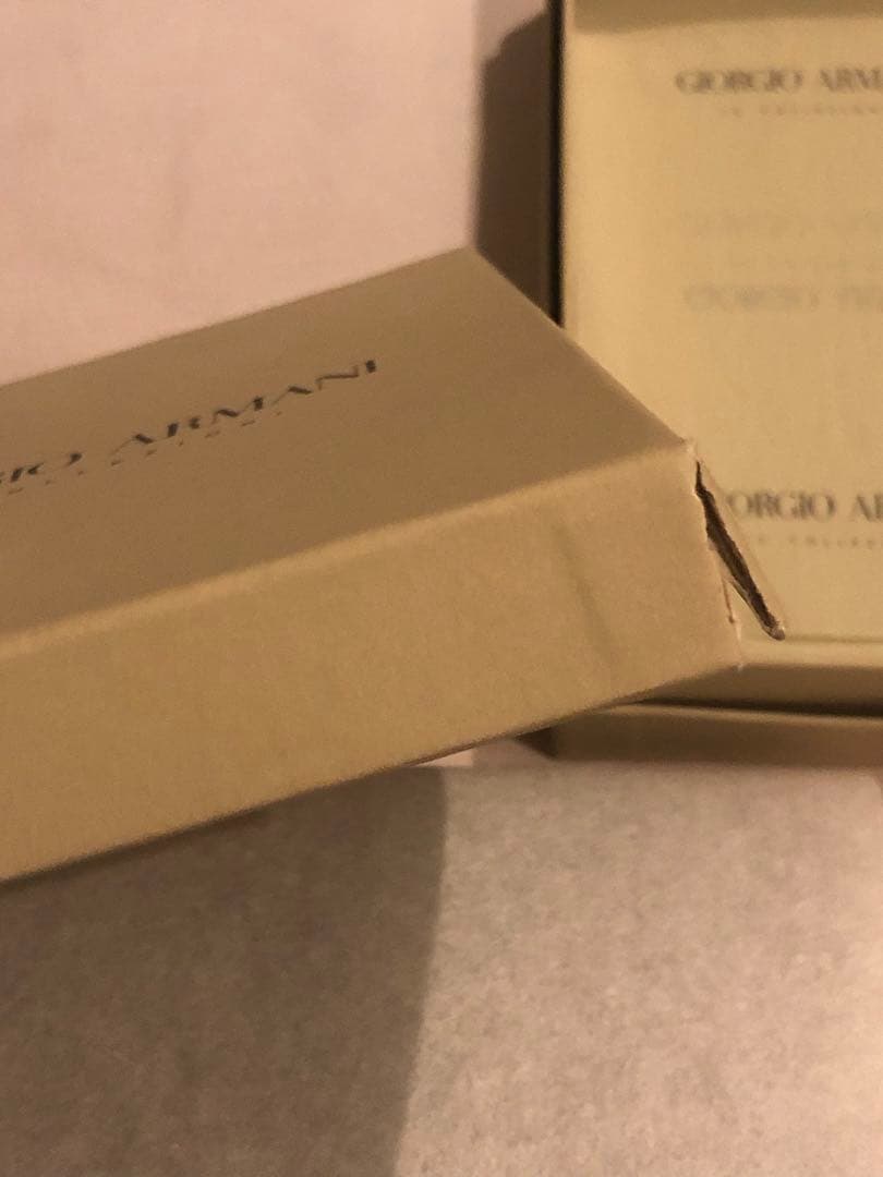 美品　Giorgio Armani 二つ折り財布 黒 箱付き