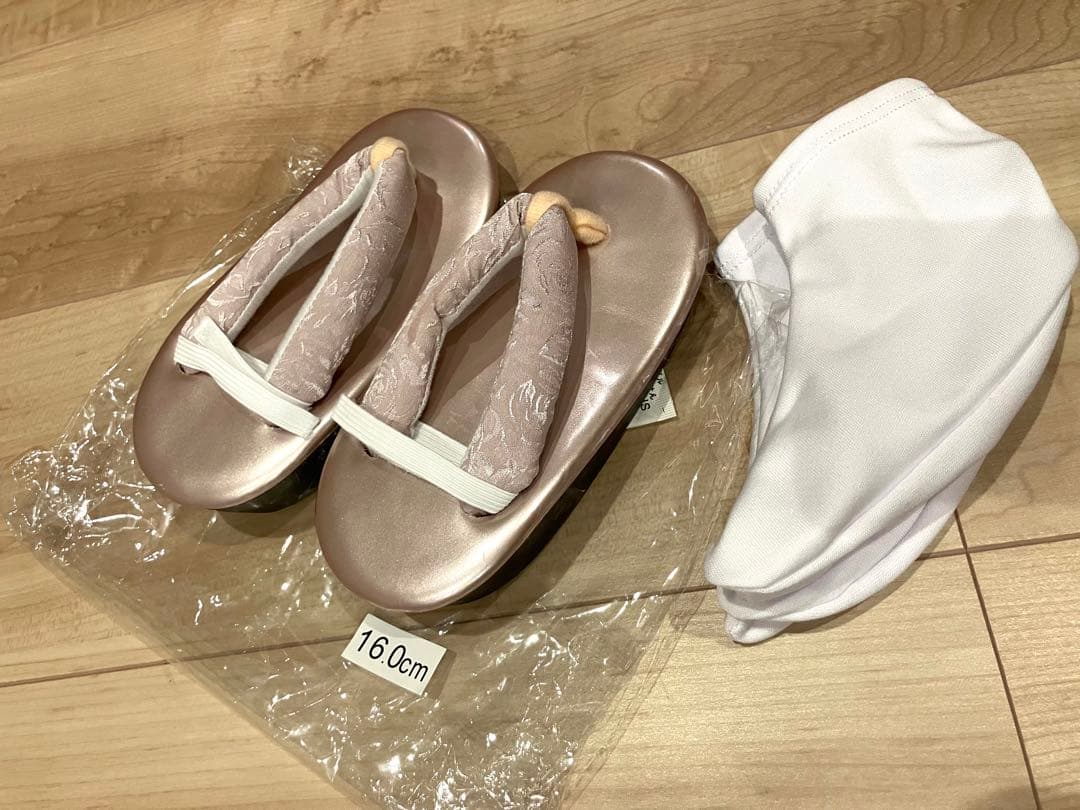 七五三 子供 着物 薄紫色 ラベンダー 花柄 被布 襦袢 草履 足袋セット