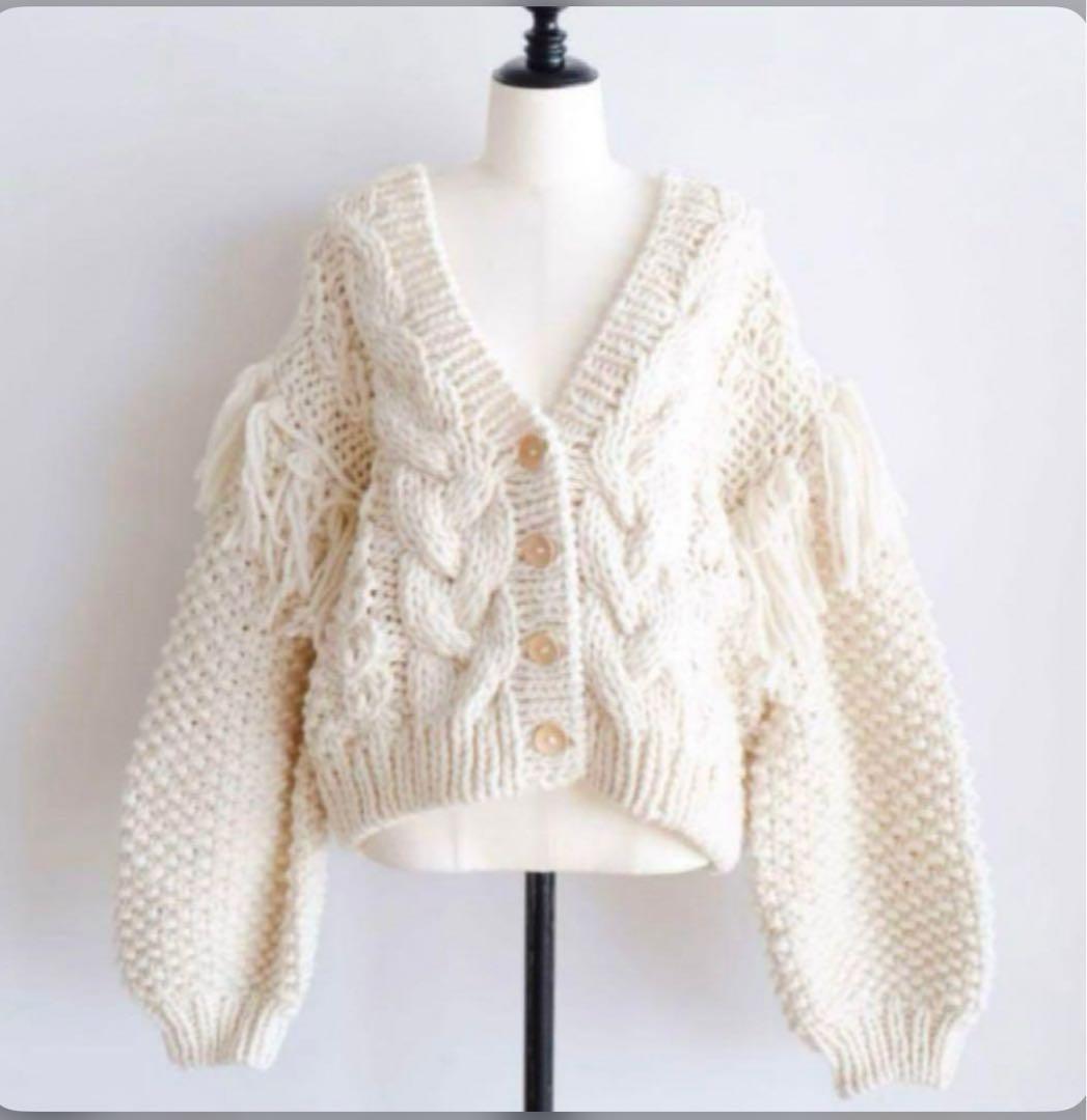 新品　Hand made Wool フリンジVネックカーデ
