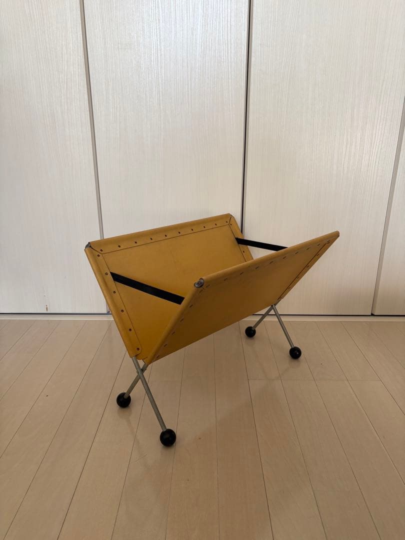 バルカンファイバー製折りたたみ式マガジンラック イエロー