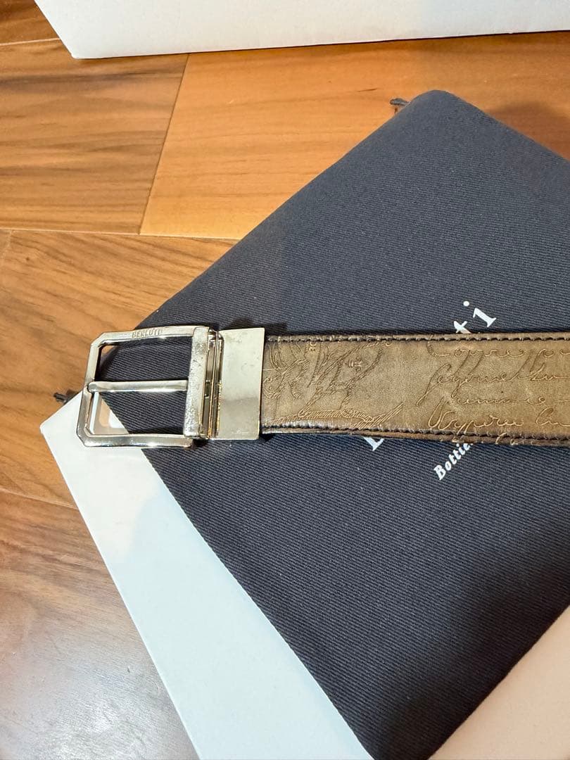 定価15万ベルルッティBERLUTIカリグラフィーリバーシブルベルト85
