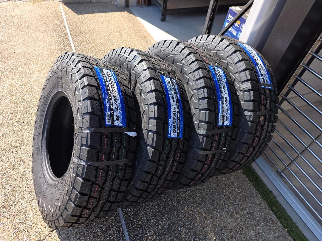 hottoさん専用　新品　255/85R16　トーヨーオブザーブ W/T-R