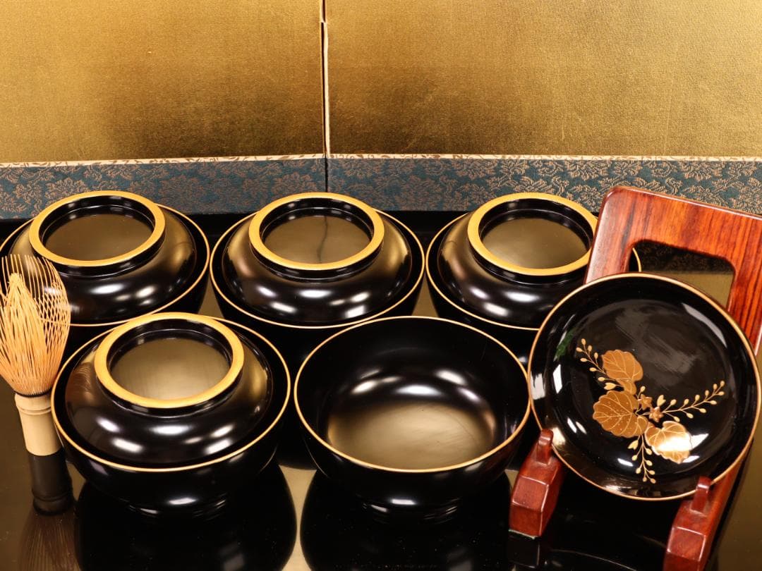 BJ017　輪島塗　布着堅地　盛岡庄五郎 作　縁金 草花金蒔絵椀　五客　木製