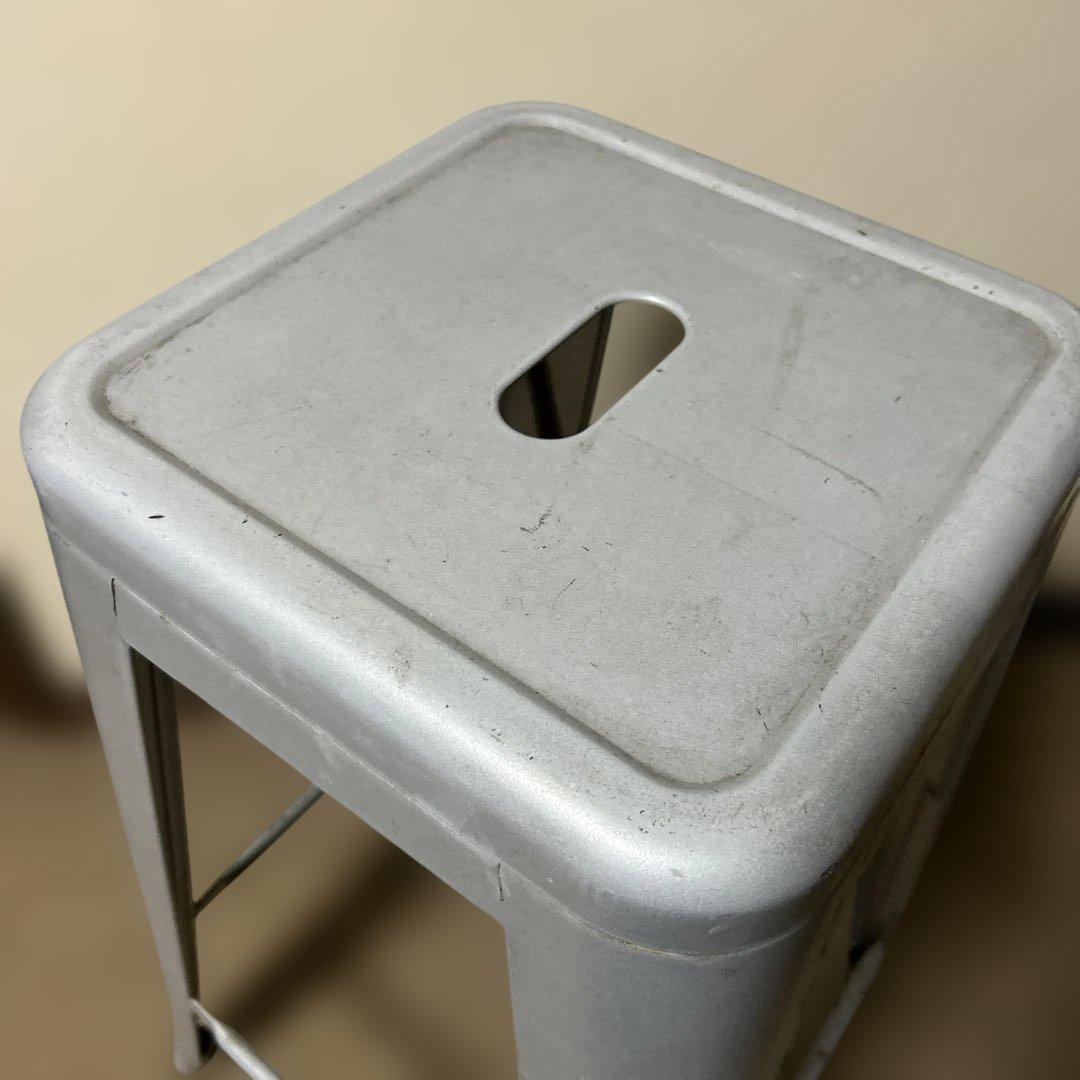 2つセットビンテージ　グレー　金属製　スタッキングスツール