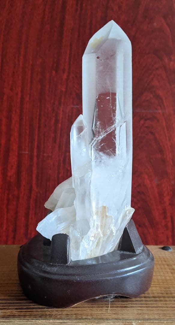 ヒマラヤ 水晶　台座付き