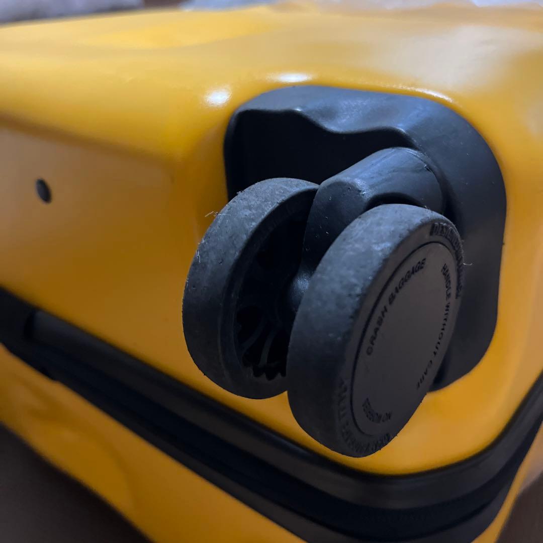 クラッシュバゲージCRASH BAGGAGE Mサイズ65Lスーツケース