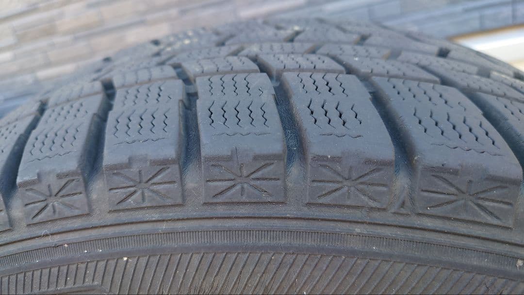 シエンタ　185/60R15スタッドレスセット