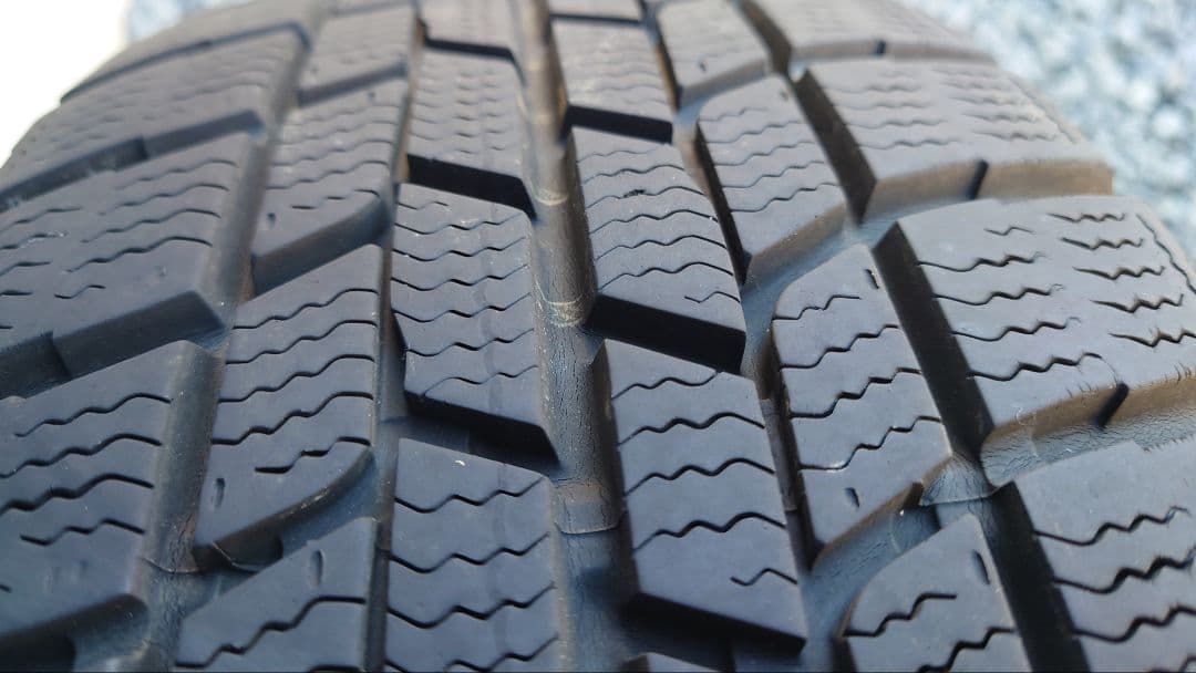 シエンタ　185/60R15スタッドレスセット