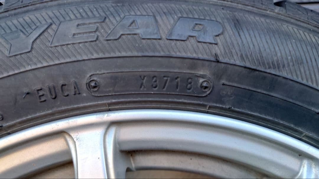 シエンタ　185/60R15スタッドレスセット