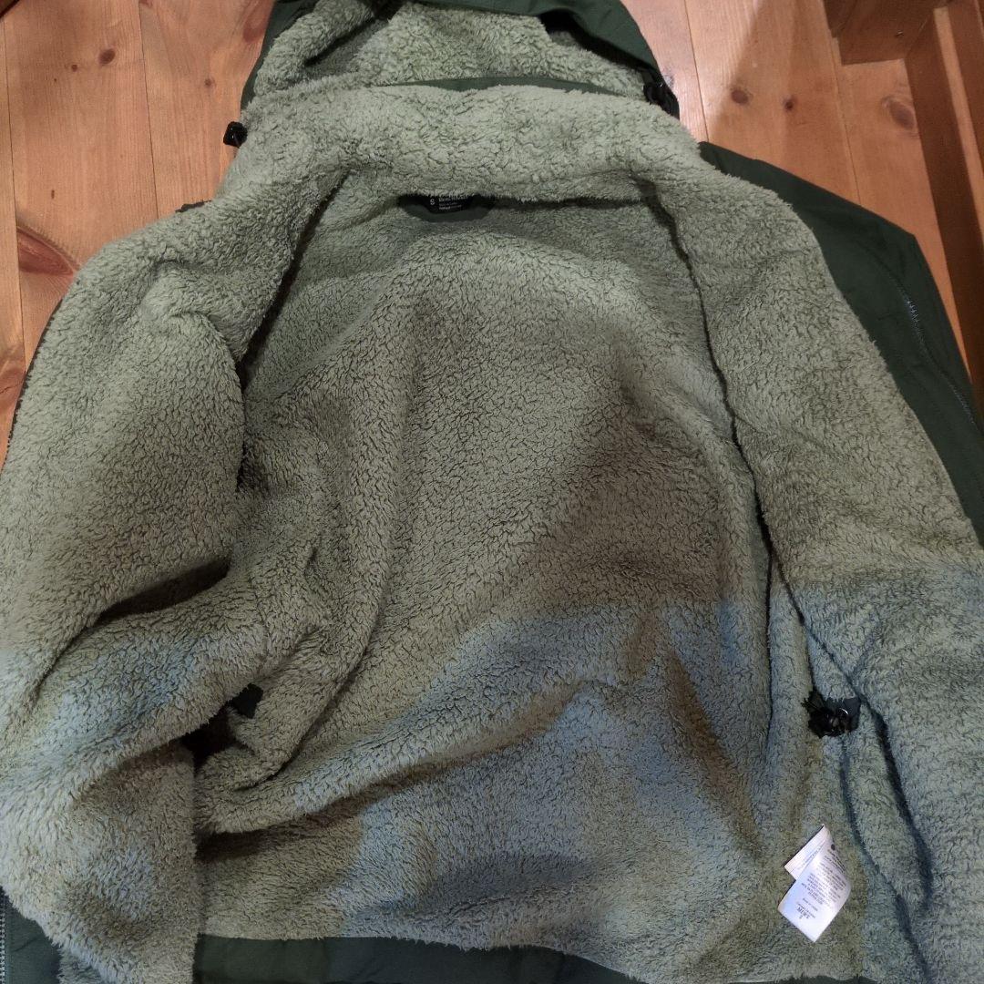 patagonia イスマスパーカー S グリーン
