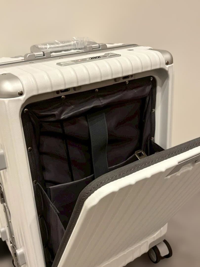 リベティ多機能キャリーケース【マットホワイトМサイズ】A55