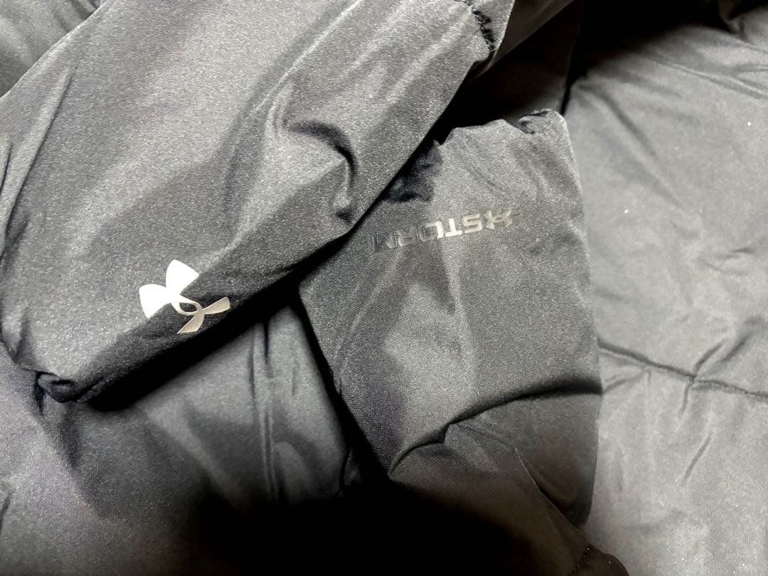Under Armour ブラック ロングコートアンダーアーマー Lサイズ　女性