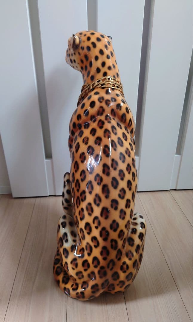イタリア製　チーターの置き物　高さ約65cm　インテリア　オブジェ