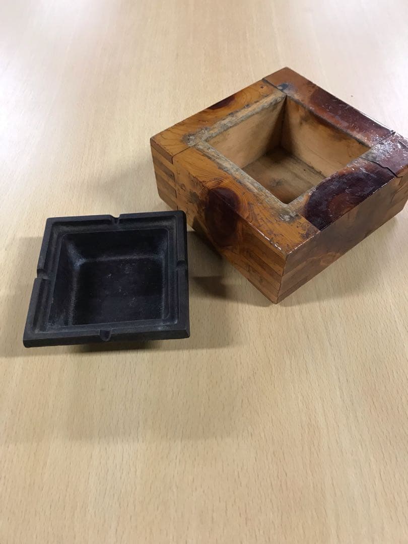 アンティーク 灰皿 レトロ 鋳物　古木