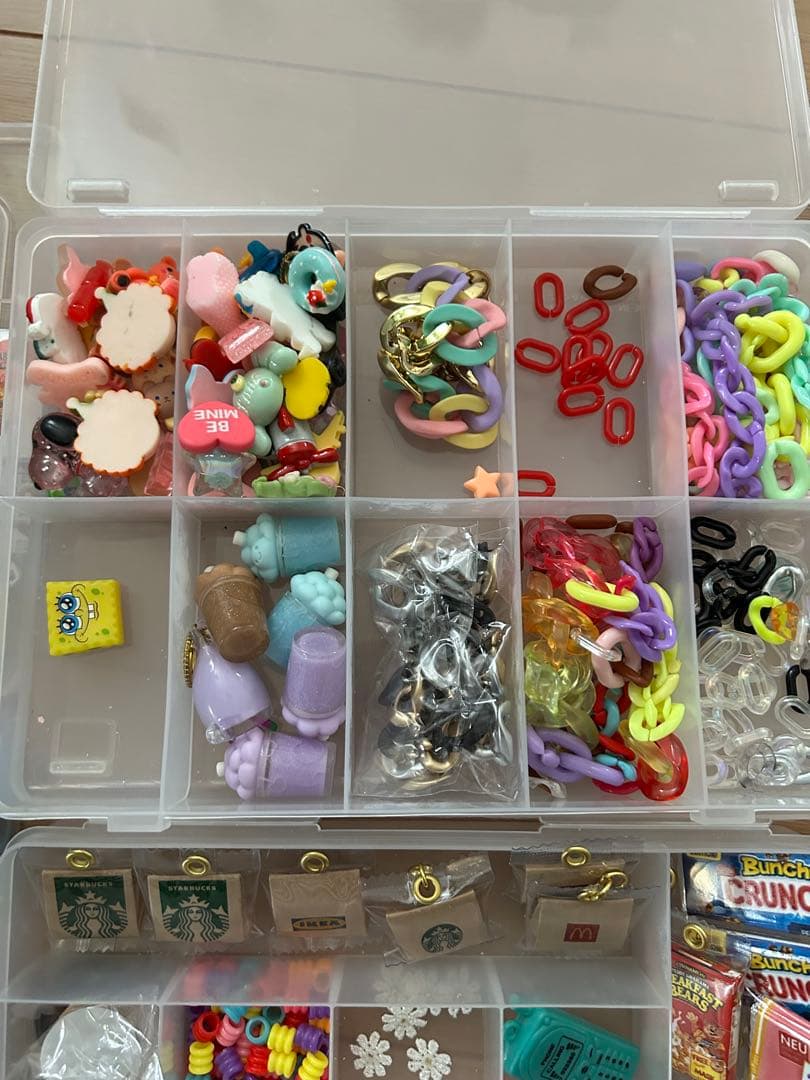 デコパーツ　じゃらじゃらキーホルダー