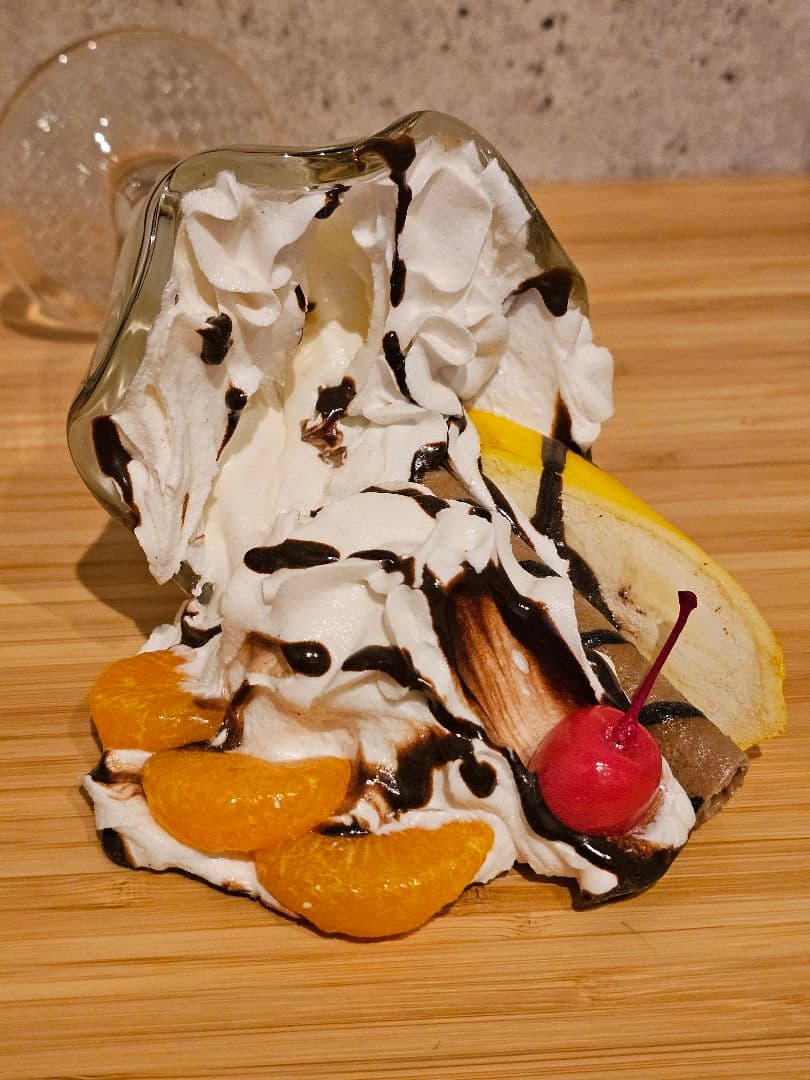 食品サンプル★倒れたパフェ