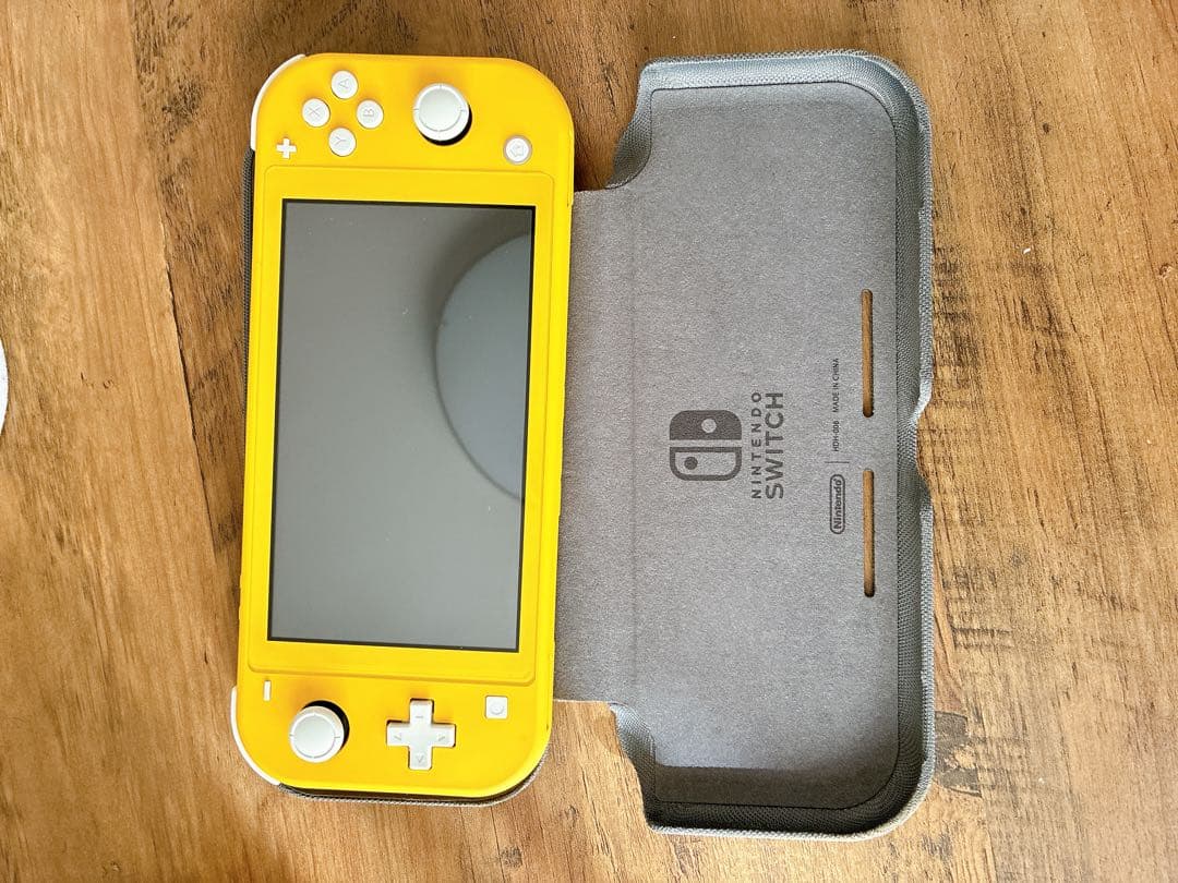 美品】Nintendo Switch Lite イエロー 箱ありニンテンドー