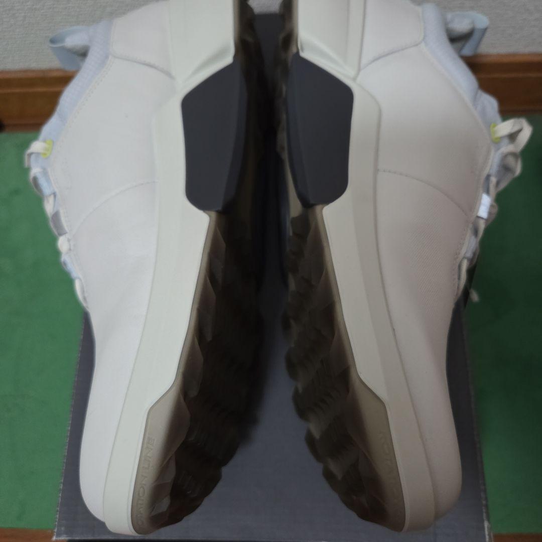 エコー バイオム ハイブリッド4 スパイクレス 44 27.5cm相当