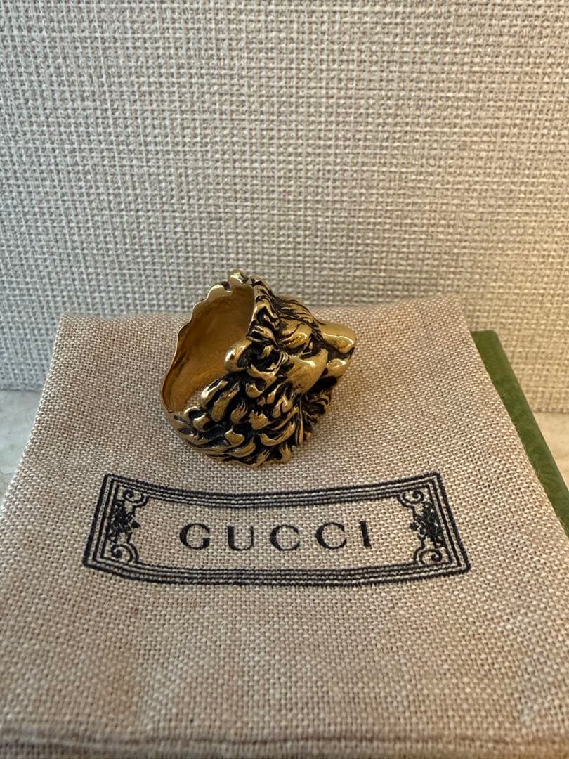 GUCCI ライオンヘッドリング