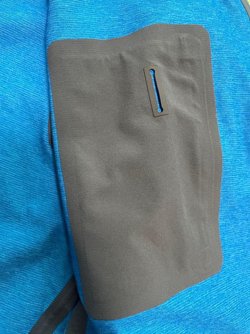 美品　patagonia / パタゴニア　シェルジャケット　ブルー　L