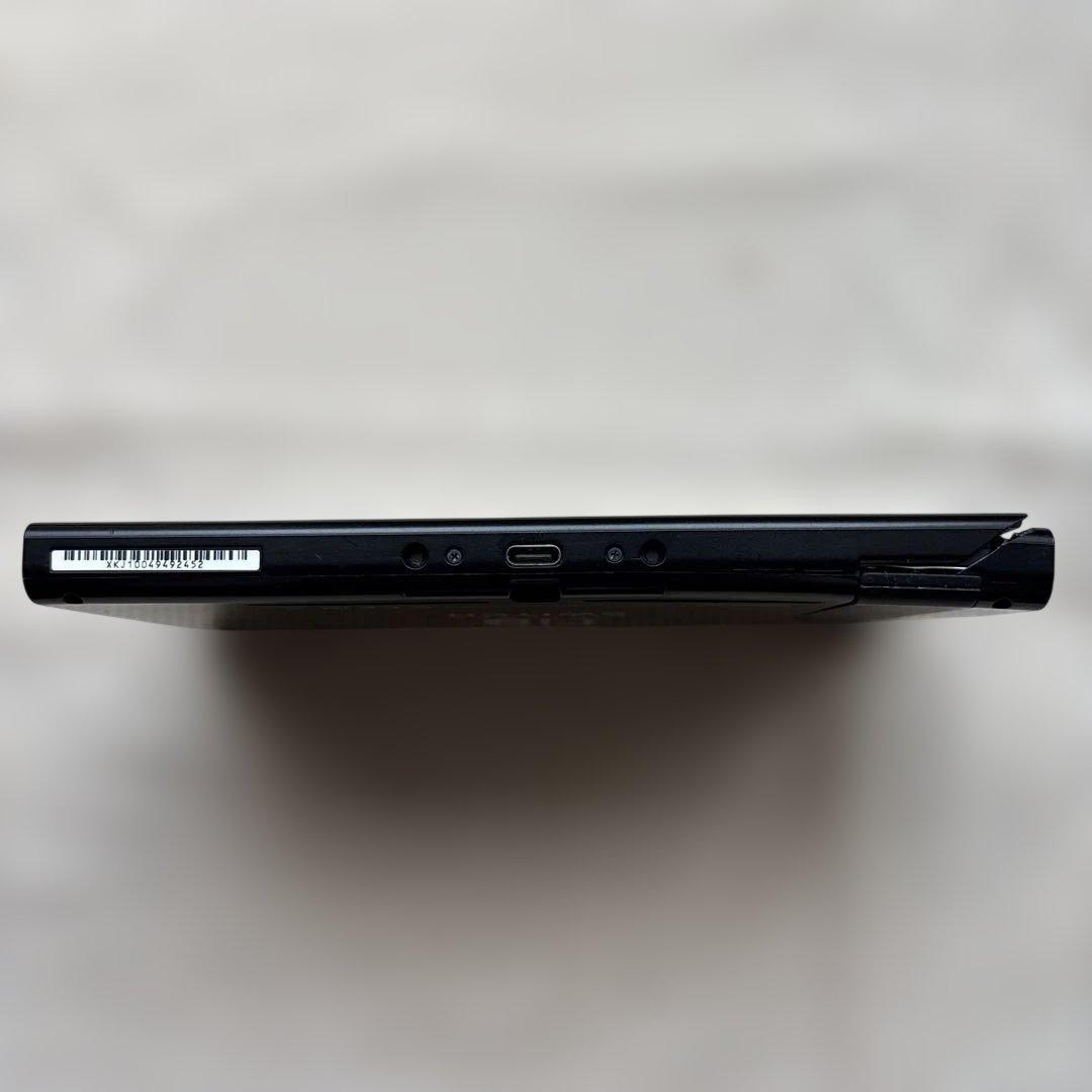 Nintendo Switch (ケースに割れあり)
