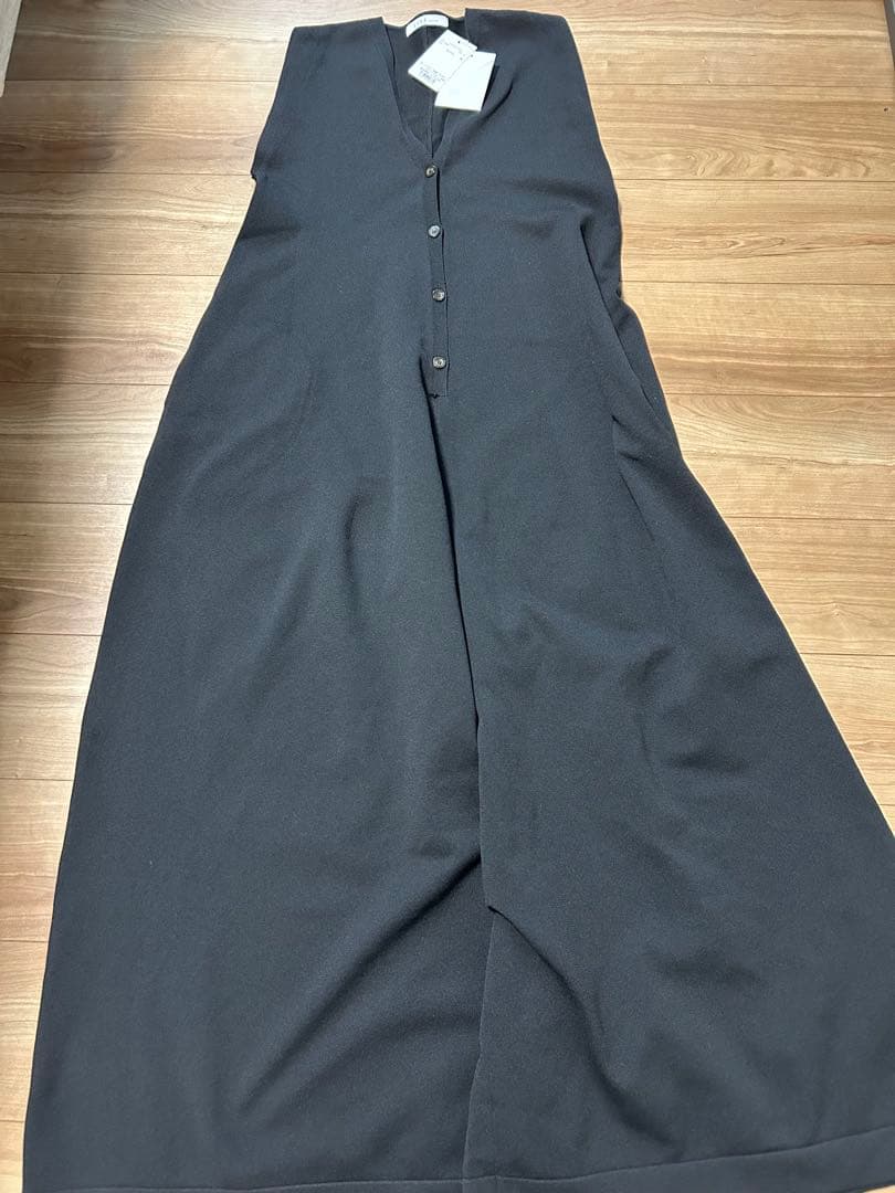新品　ETRE TOKYO フロントボタンニットオールインワン　BLACK M