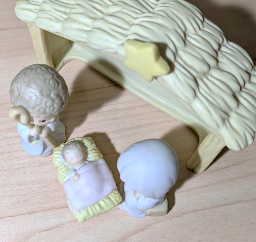 プレシャスモーメント　He Came As The Gift Of God...