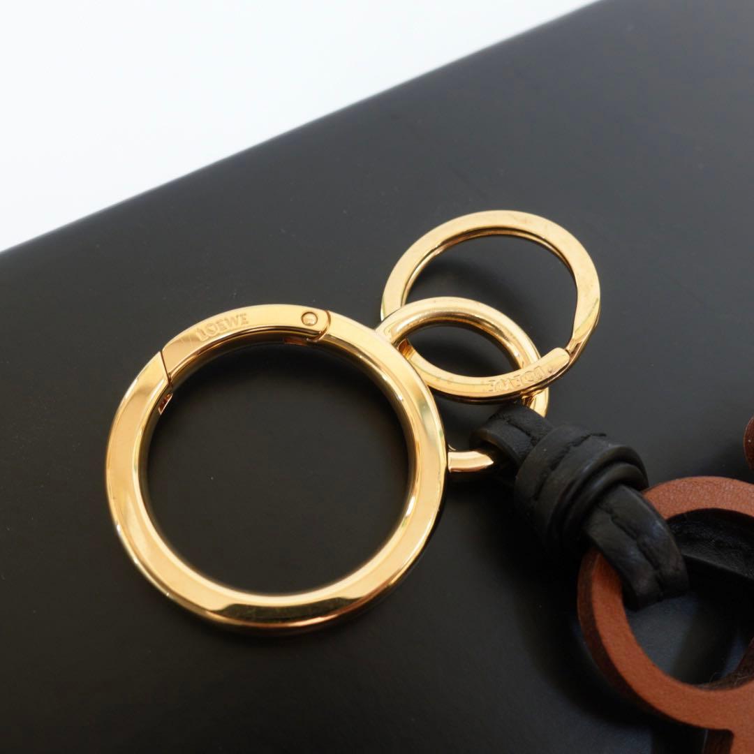【美品・現行】ロエベ アナグラム チャーム　キーリング　オーバーサイズ