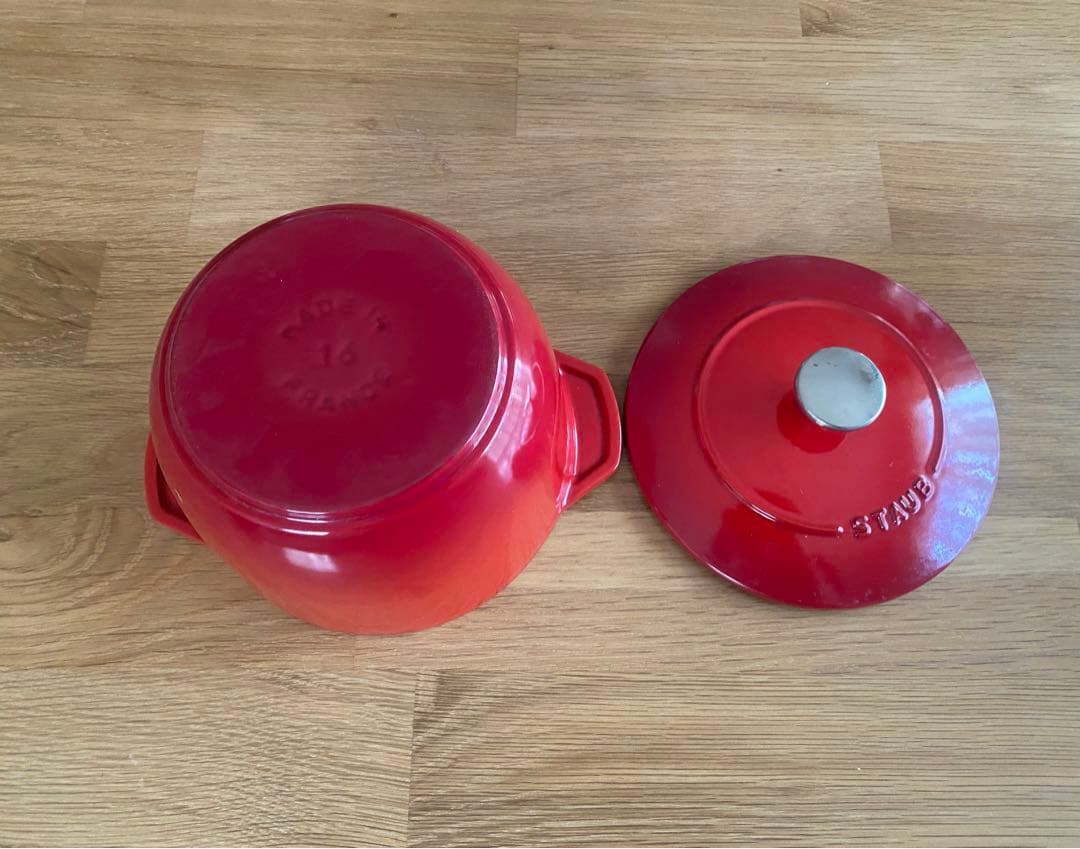 STAUB 鋳鉄製 両手鍋 レッド 16センチ