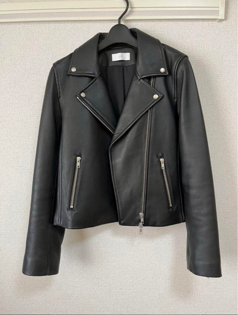 黒 レザー ライダースジャケット