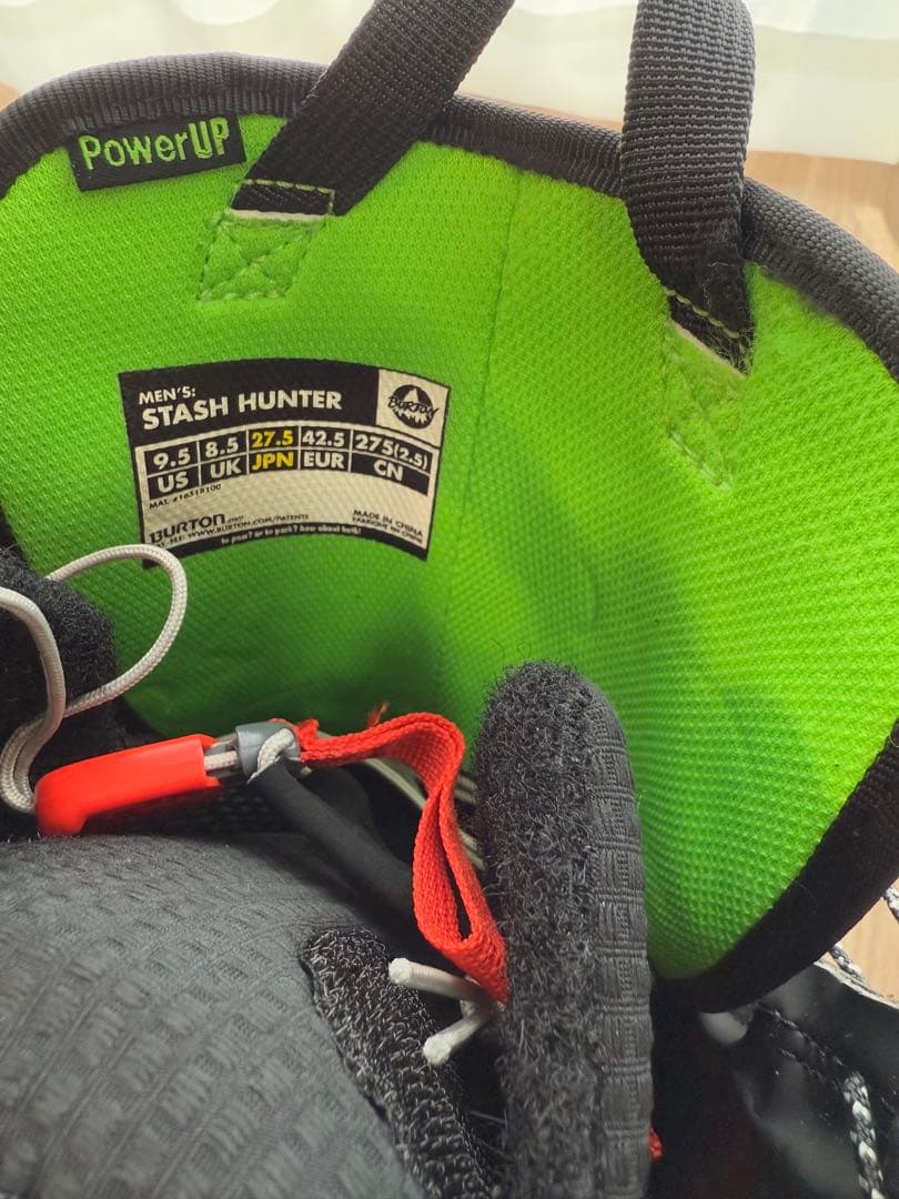 Burton スノーボードブーツ ブラック　専用ケース付き