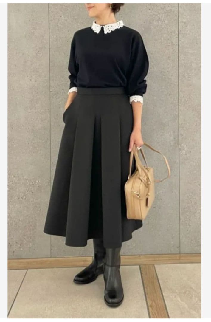 専用！　23区新品✨️ エンブロイダリーニット38黒　完売　レース襟iCB自由区