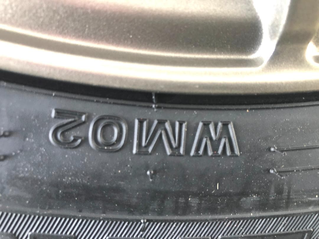 4本新品25年製185/65R15ダンロップ WINTER MAXX WM02