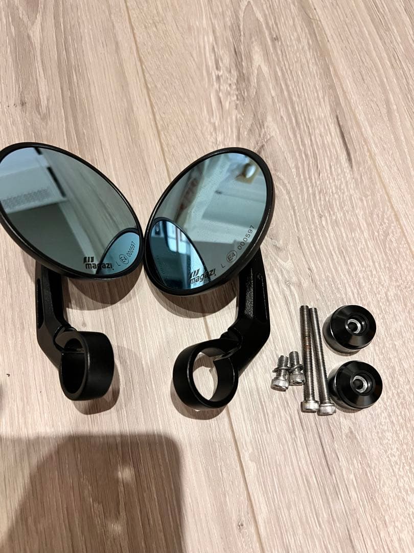 KiWAV バーエンドミラー 黒 5mm / 6 mm トライアンフ