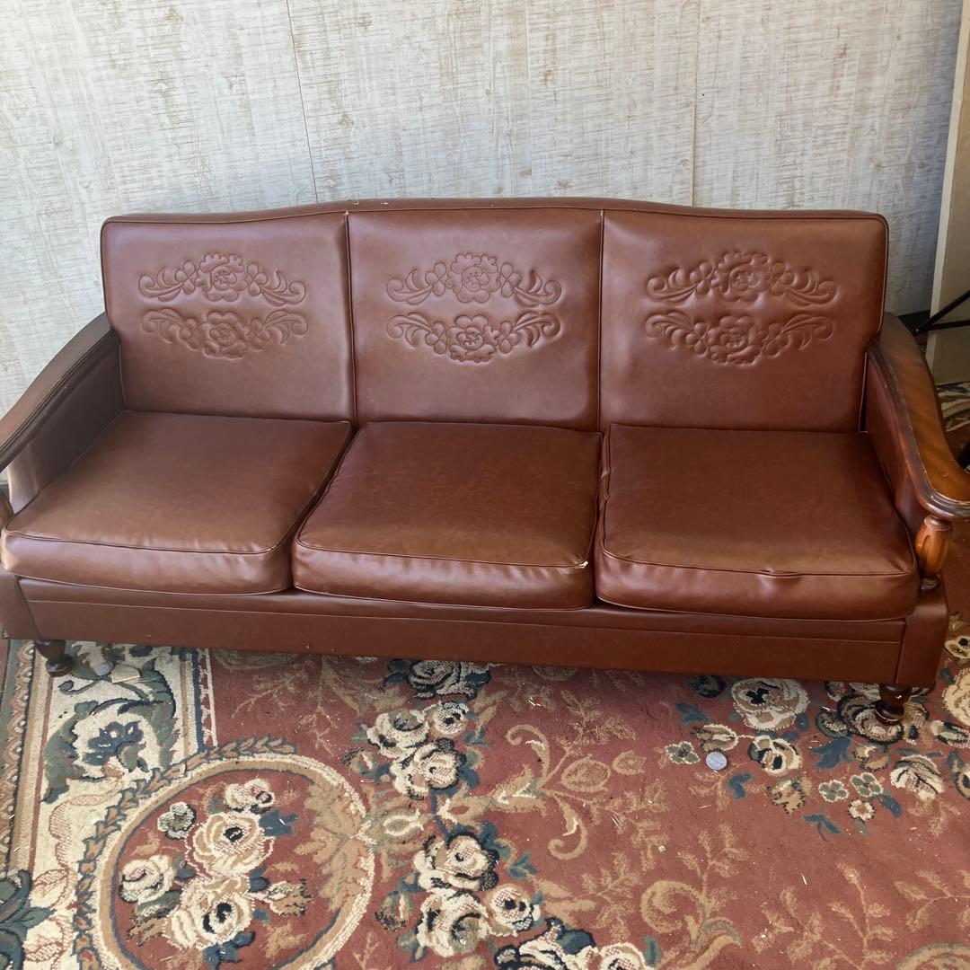 昭和レトロ オールドカリモク 古家具 三人掛けレザーソファー アームチェア 装飾