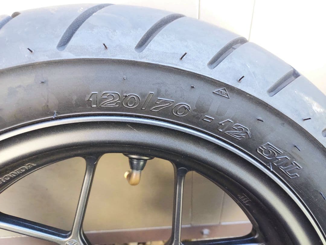 グロム125 ホイールとタイヤの前後セット