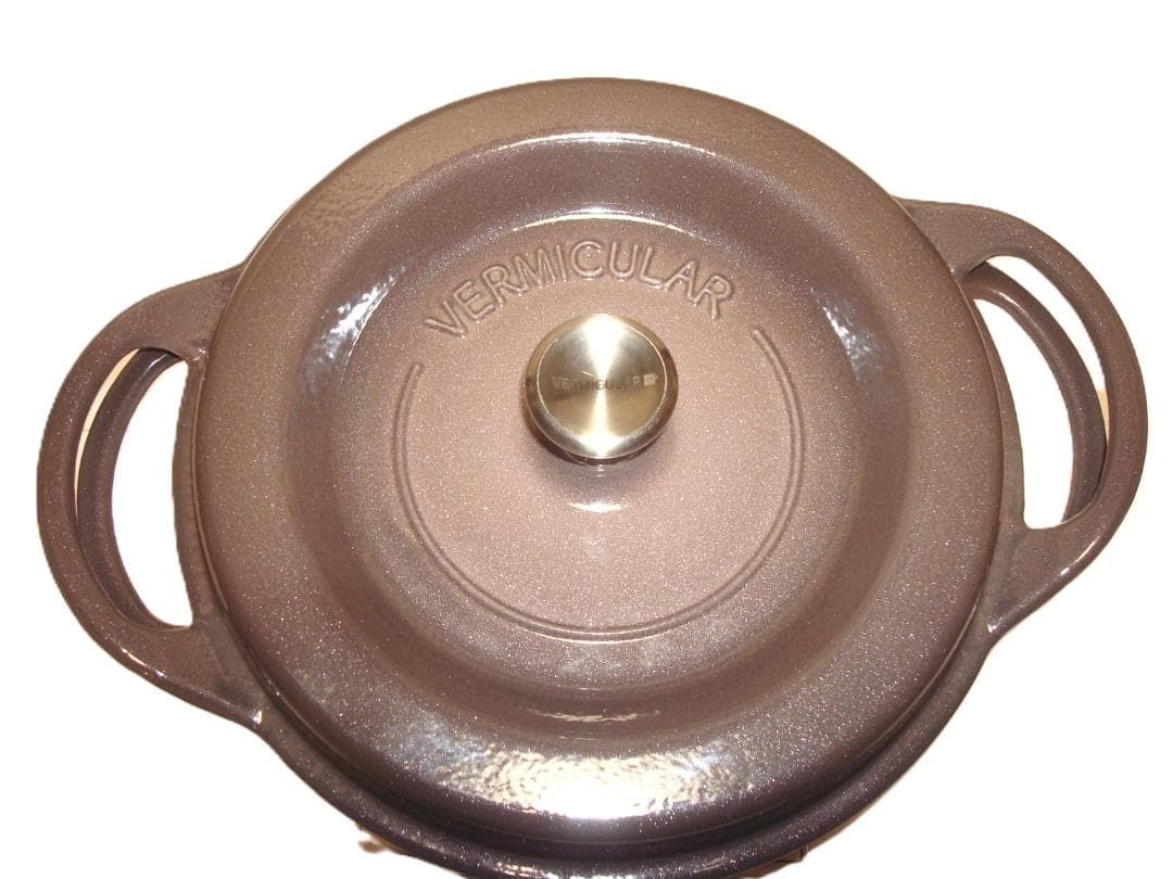 未使用、Vermicular 鋳鉄製 両手鍋 22cm レシピブック付き